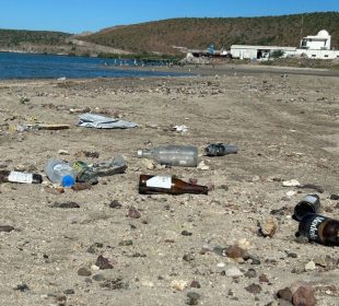 Playa “El Sonorense” con repleta de basura