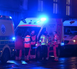 Tiroteo en Praga deja al menos 10 muertos