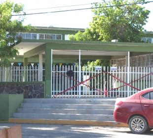 Escuela Venustiano Carranza en mal estado en La Paz