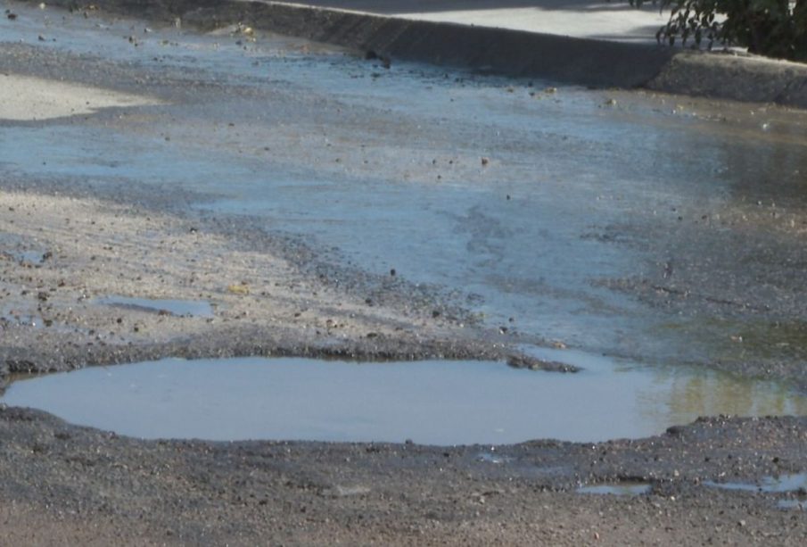 Bache con aguas negras