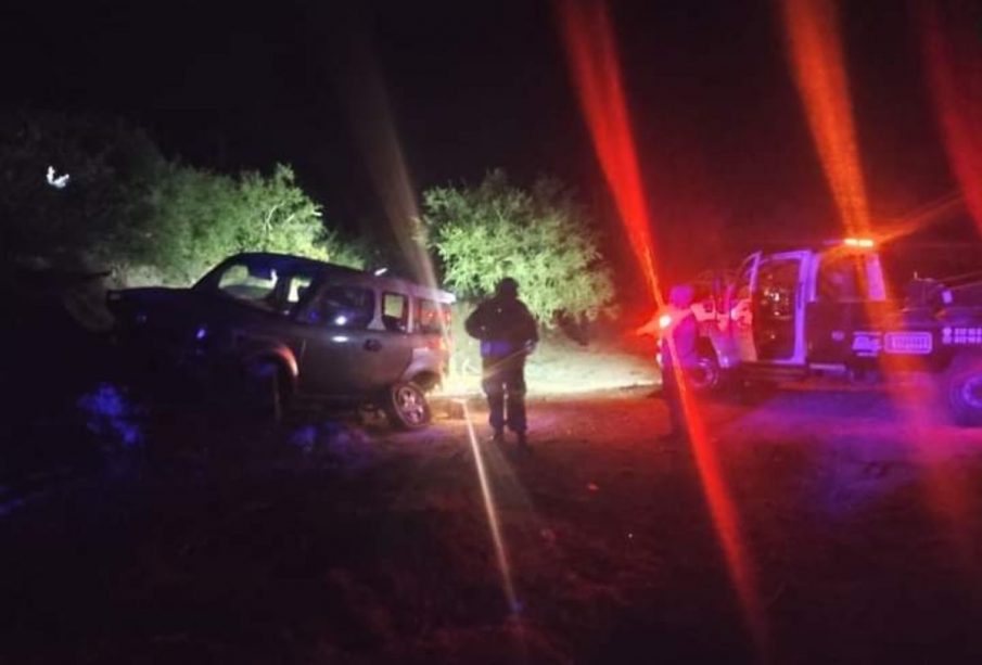 Camioneta abandonada en San Juan de La Costa