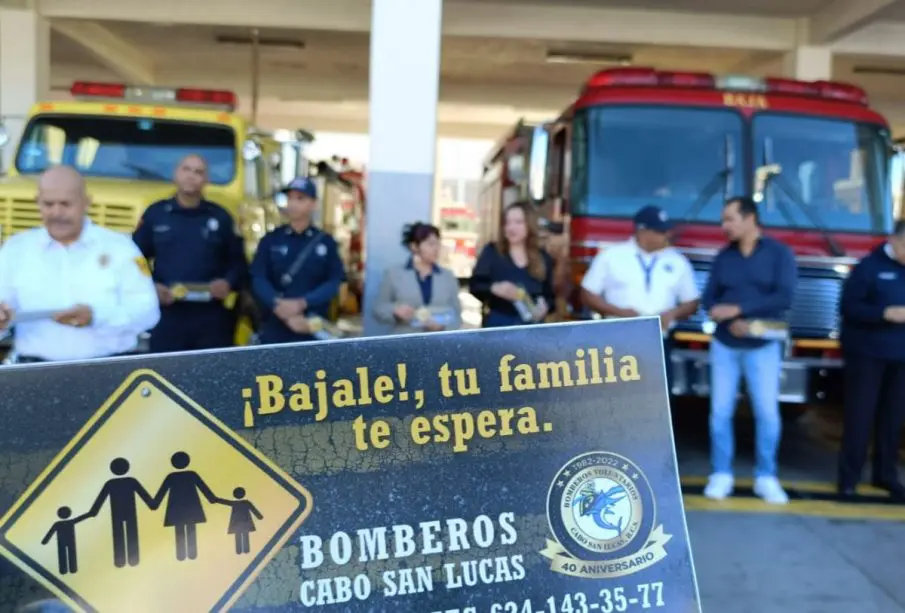 Campaña Bájale, tu familia te espera