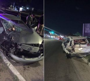 Carros involucrados en accidente vio