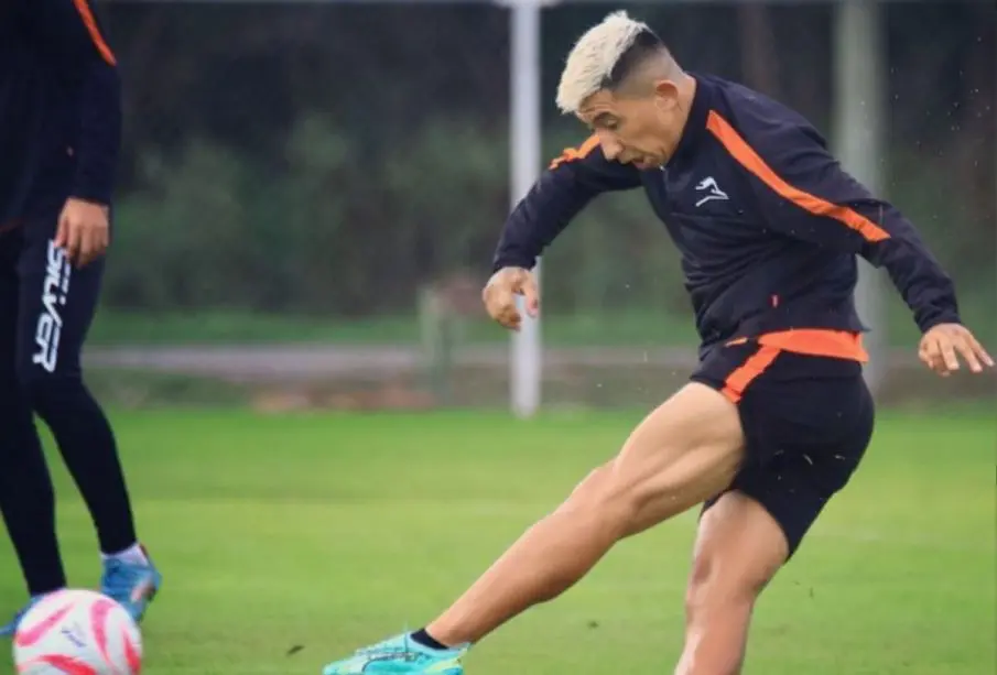 Chimpa Amador entrenando