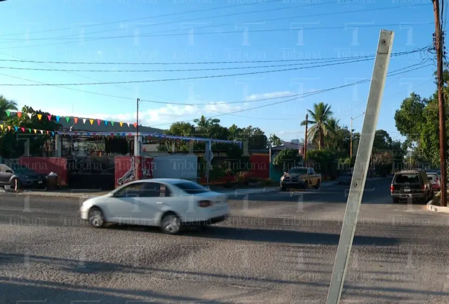 Cruce vial en la colonia Guerrero