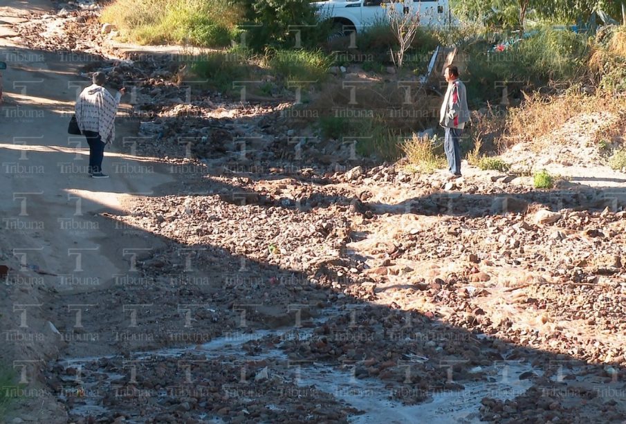 Se desperdician miles de litros de agua