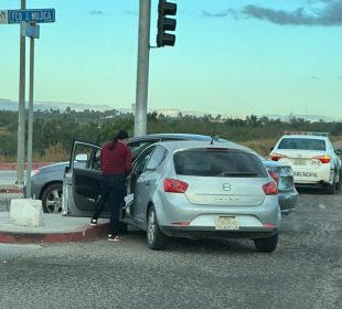 Dos vehiculos involucrados en choque en el libramiento