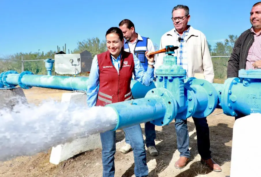 Inauguración de pozo en La Paz