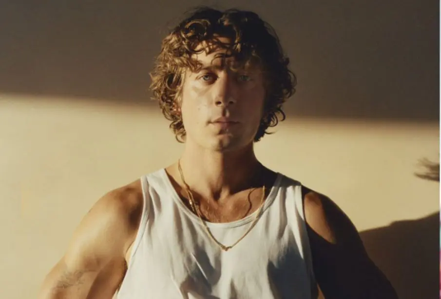 Jeremy Allen White