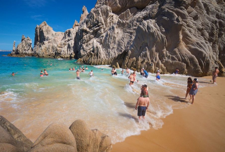 La playa del Amor en Los Cabos