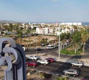 Logo de Fonatur en rotonda de Los Cabos