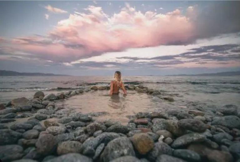 Playa Agua Caliente en Baja California Sur Un paraĆso natural