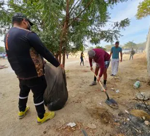 Recolección de basura en parque