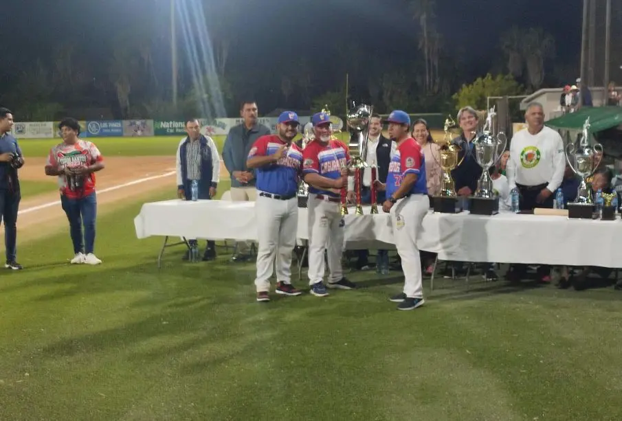 Hay competencia en béisbol de La Paz