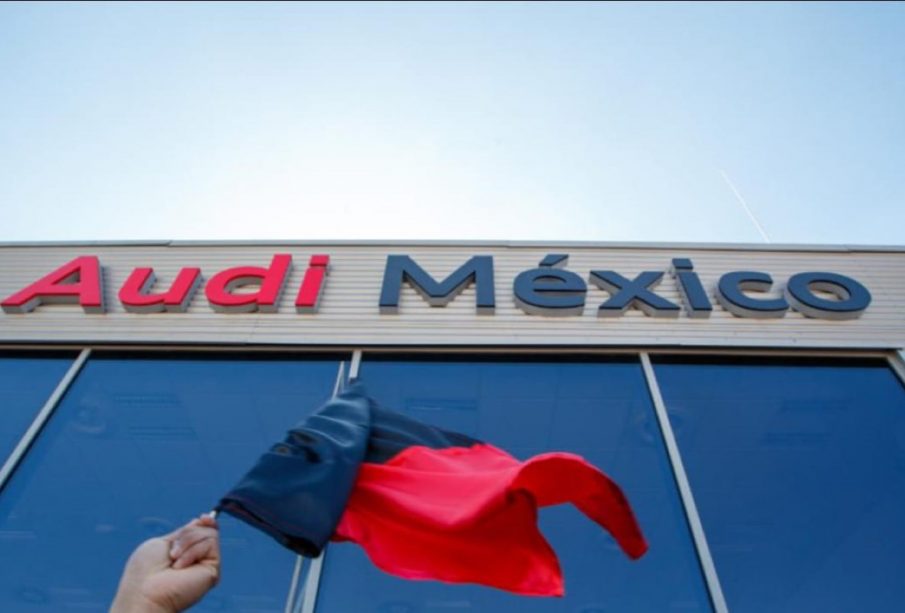Tras no llegar a acuerdo con la empresa, trabajadores de Audi en Puebla se van a la huelga.