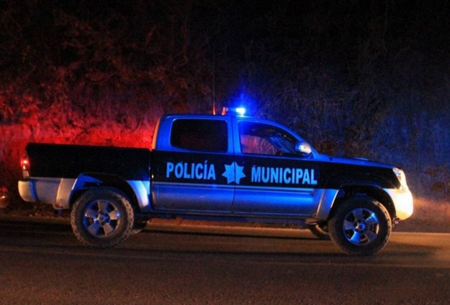 Unidad de la policía municipal en Jardines del Sur