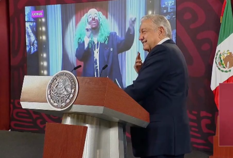 AMLO y Brozo