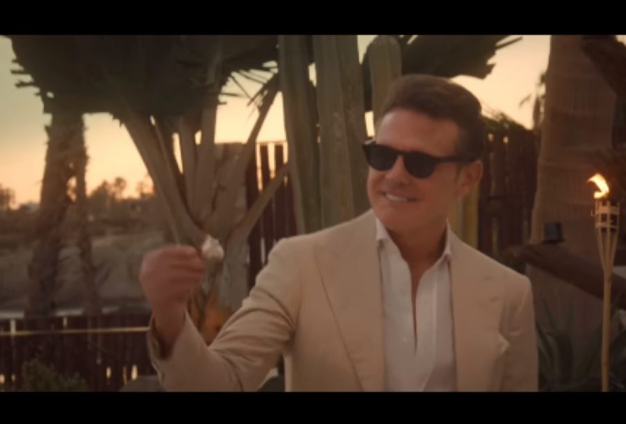 Luis Miguel aparece en un nuevo comercial