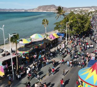 Calles de la Paz viviendo el carnaval