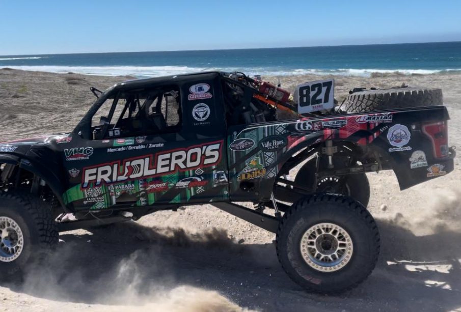 Carro off road del equipo Frijoleros