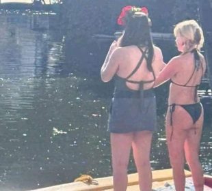 “Acapulco en trajinera”: Turista presume bikini en los canales de Xochimilco