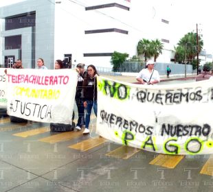 Manifestación de docentes de telebachillerato