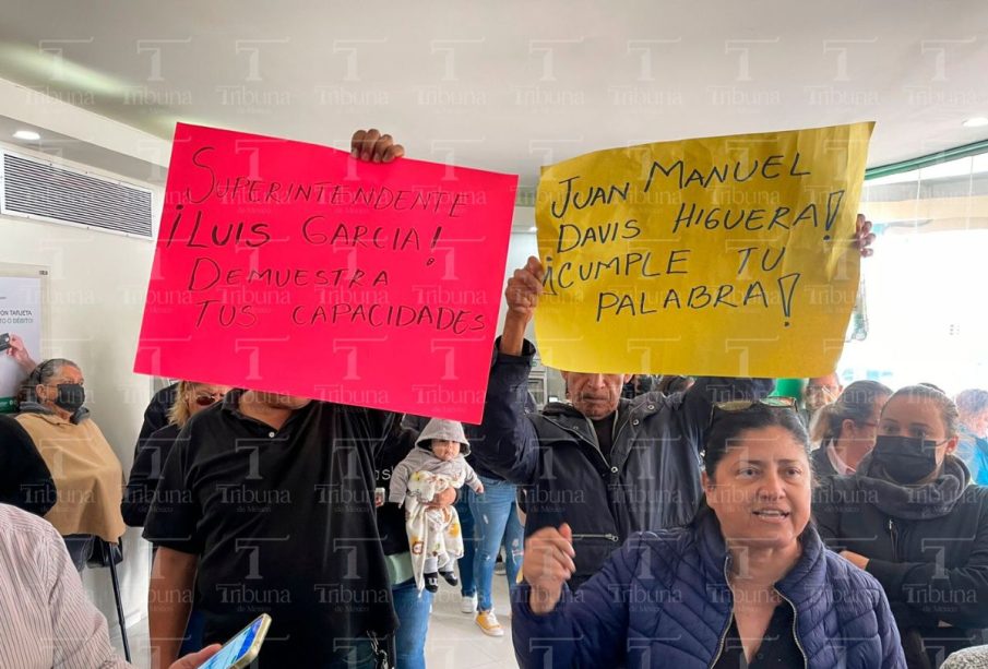 Manifestación en la CFE La Paz