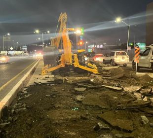 Maquinaria en vialidad Forjadores por obras