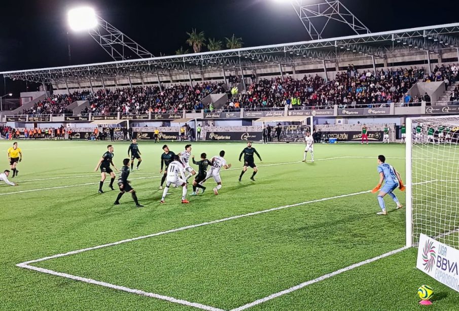 Partido Atlético La Paz y Dorados