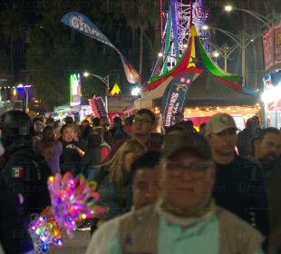 Personas en el Carnaval de La Paz