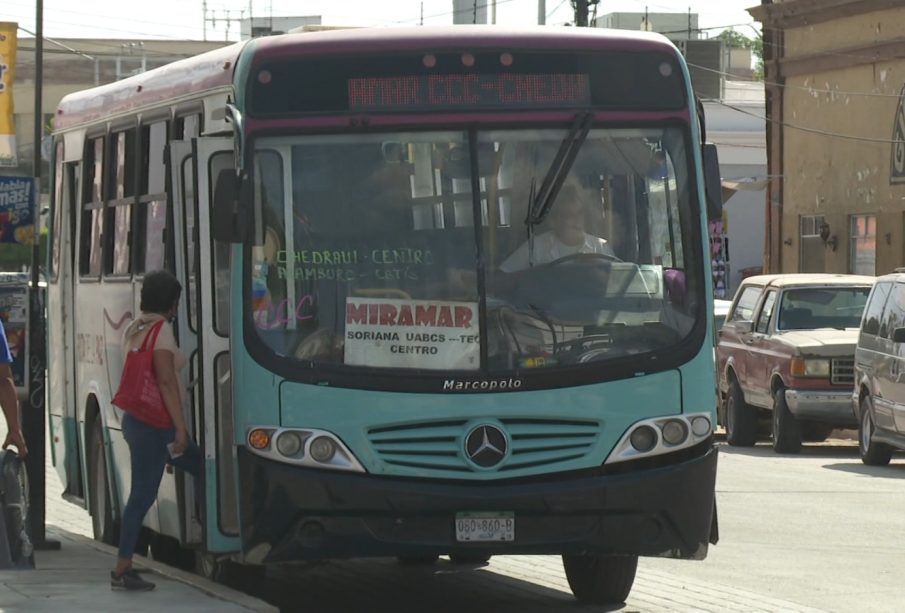 Unidad de transporte público en La Paz