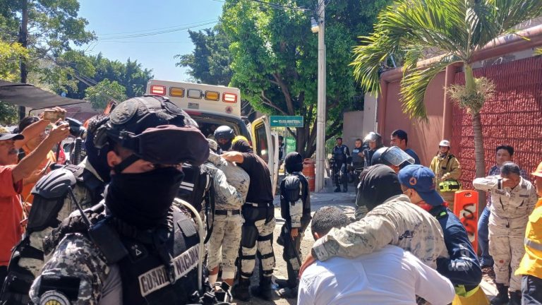 Agentes heridos por protesta de normalistas