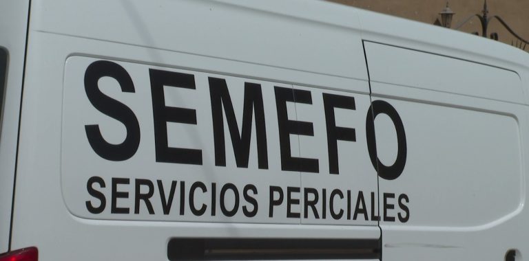 Camioneta de la SEMEFO