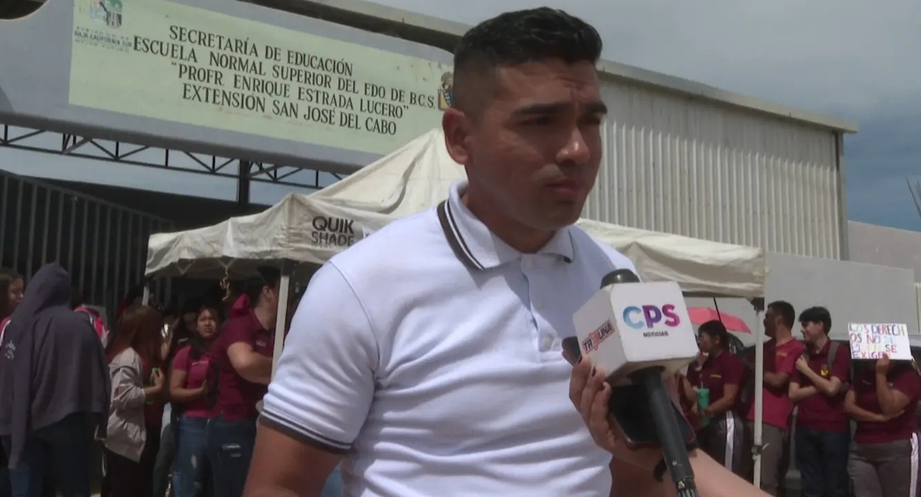 Estudiante de la Normal de SJC
