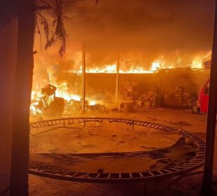 Incendio de bodega en La Paz