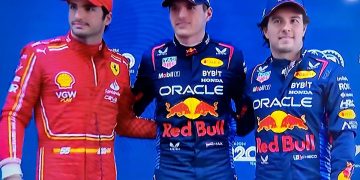 Max Verstappen y Checo Pérez parten primero y tercero