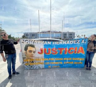 Padres de Jonathan Hernández cerrarán calles de La Paz