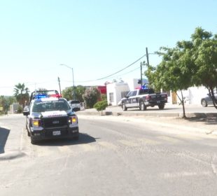 Patrulla deambulando en Los Cabos