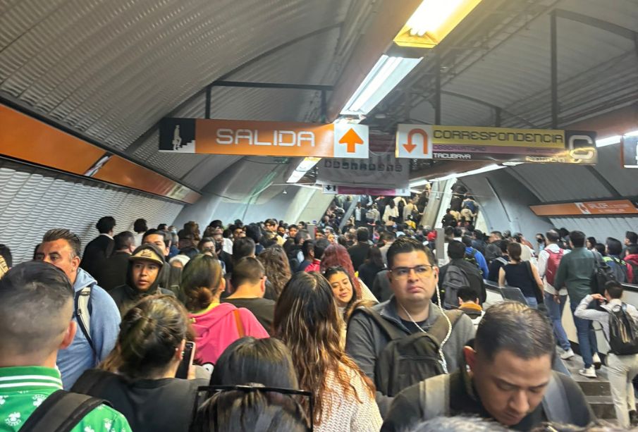 Caos en el Metro CDMX: Fallan 3 Líneas este jueves; hay heridos (VIDEOS)