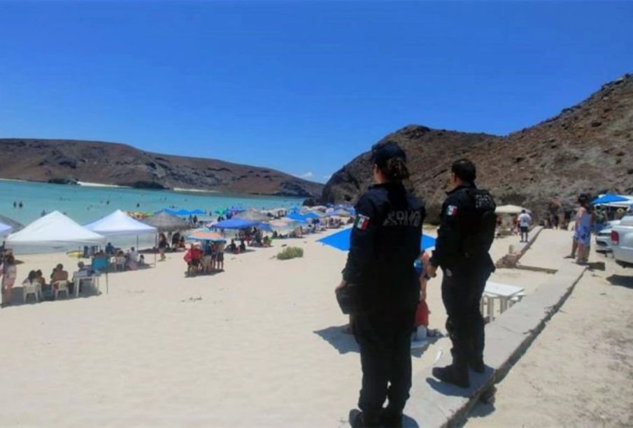 Policías encabezan operativo de seguridad en La Paz