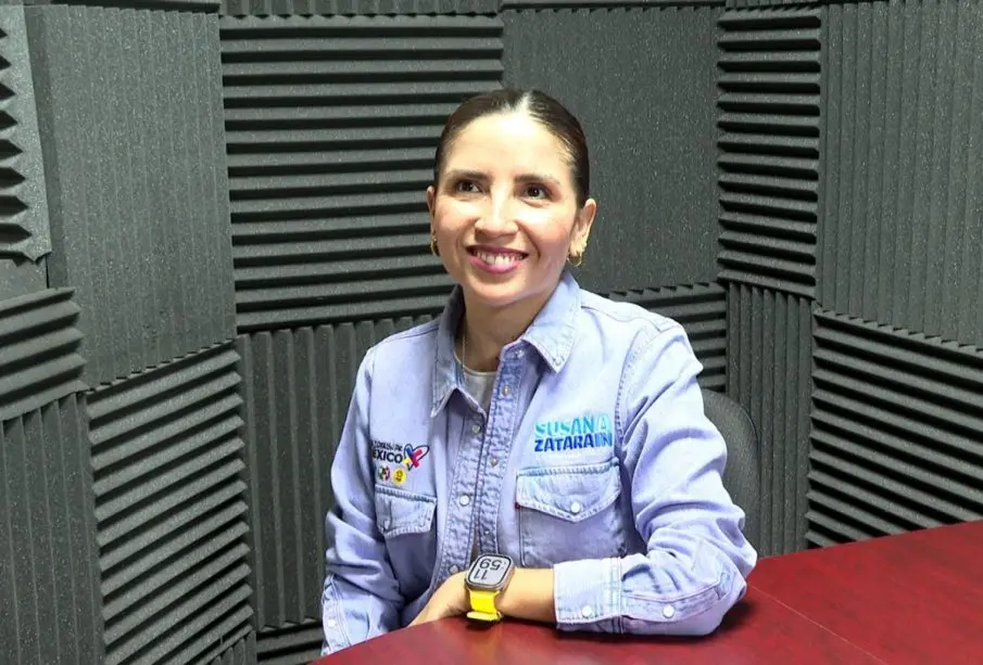 Susana Zatarain en entrevista radiofónica