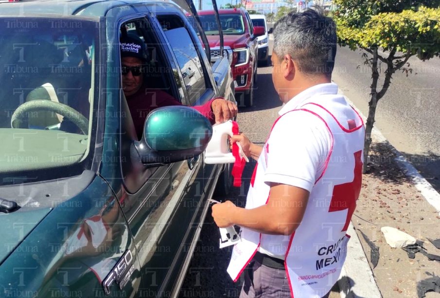 Boteo de la Cruz Roja en La Paz