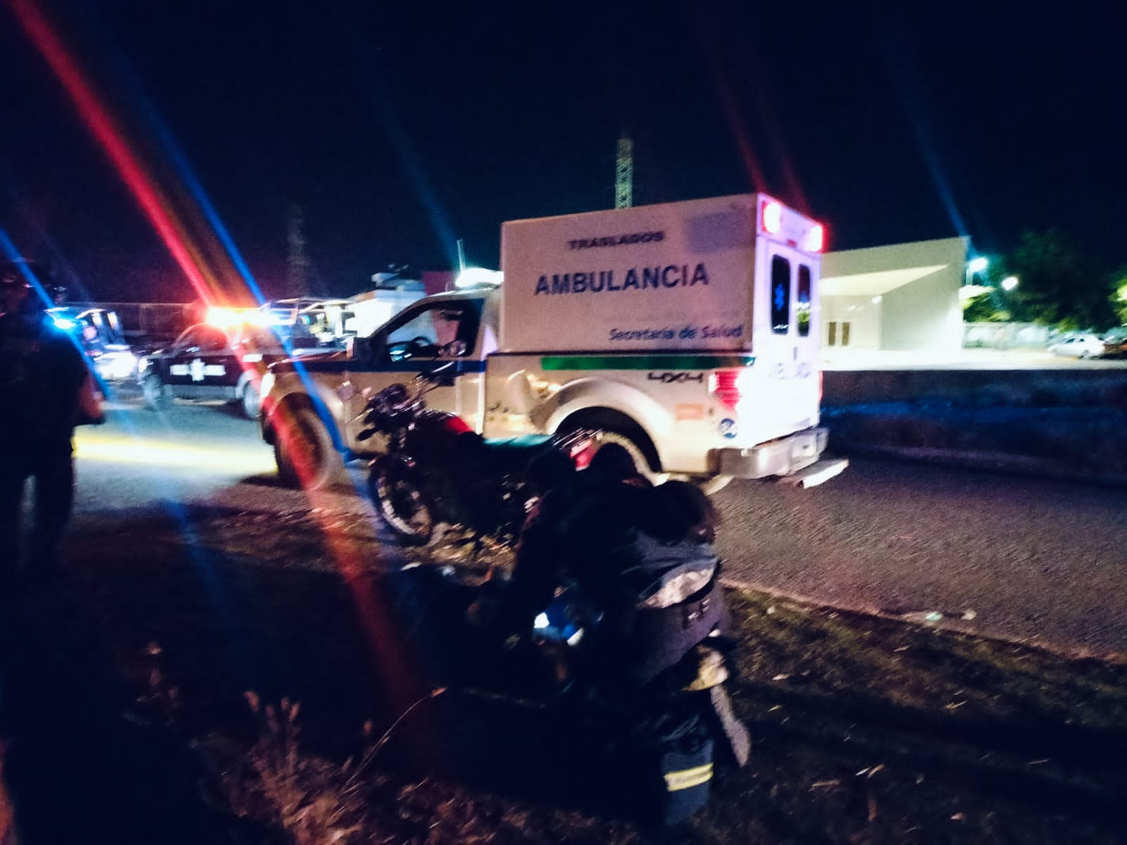 Ambulancia en la colonia Vista Real