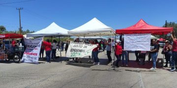 Cierre de carretera por maestros