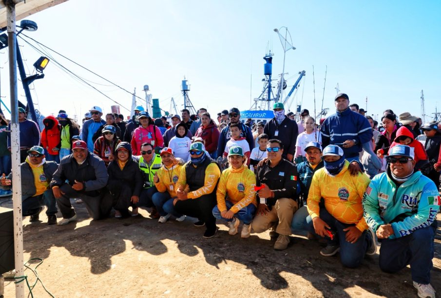 Festejan el Día del Niño y la Niña en Puerto San Carlos con Tercer Torneo de Pesca Infantil