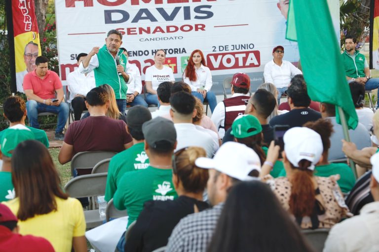 Homero Davis en campaña