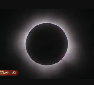 (FOTOS) Así se vio el Eclipse Solar 2024 que oscureció Mazatlán