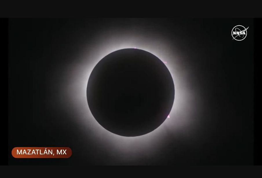 (FOTOS) Así se vio el Eclipse Solar 2024 que oscureció Mazatlán