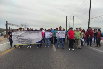 Protestas de maestros en La Paz; bloquean puente por falta de respuesta