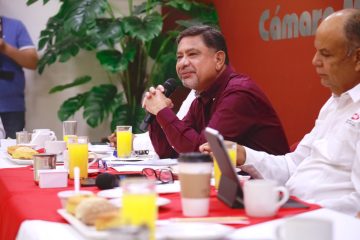 “Vamos a construir juntos”, ofrece Homero Davis en CMIC BCS